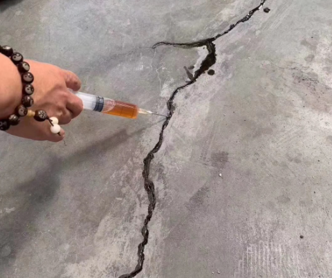 景县混凝土裂缝修补技术详解​